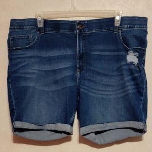 LEE blue jean shorts. Size 24W